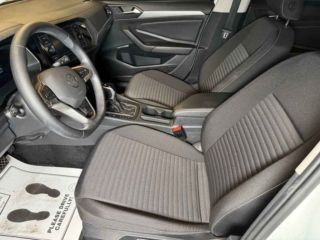 Volkswagen Jetta photo 20
