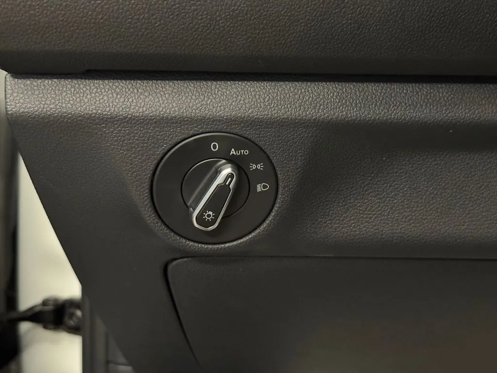 Volkswagen Jetta photo 18