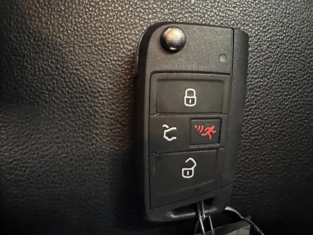 Volkswagen Jetta photo 17
