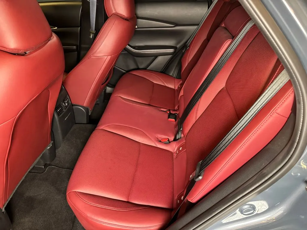 Mazda CX-30 photo 21