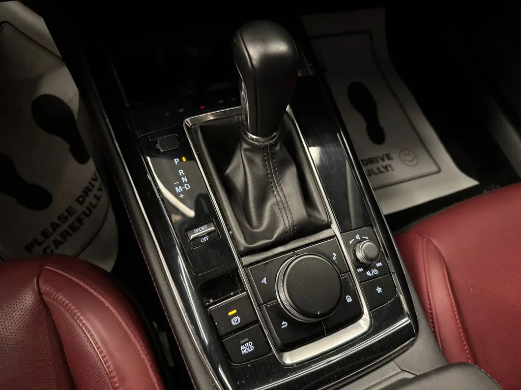 Mazda CX-30 photo 16