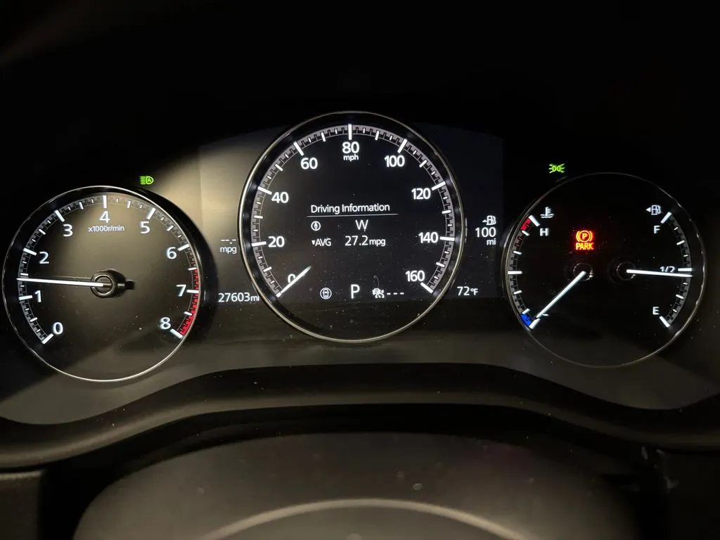 Mazda CX-30 photo 10