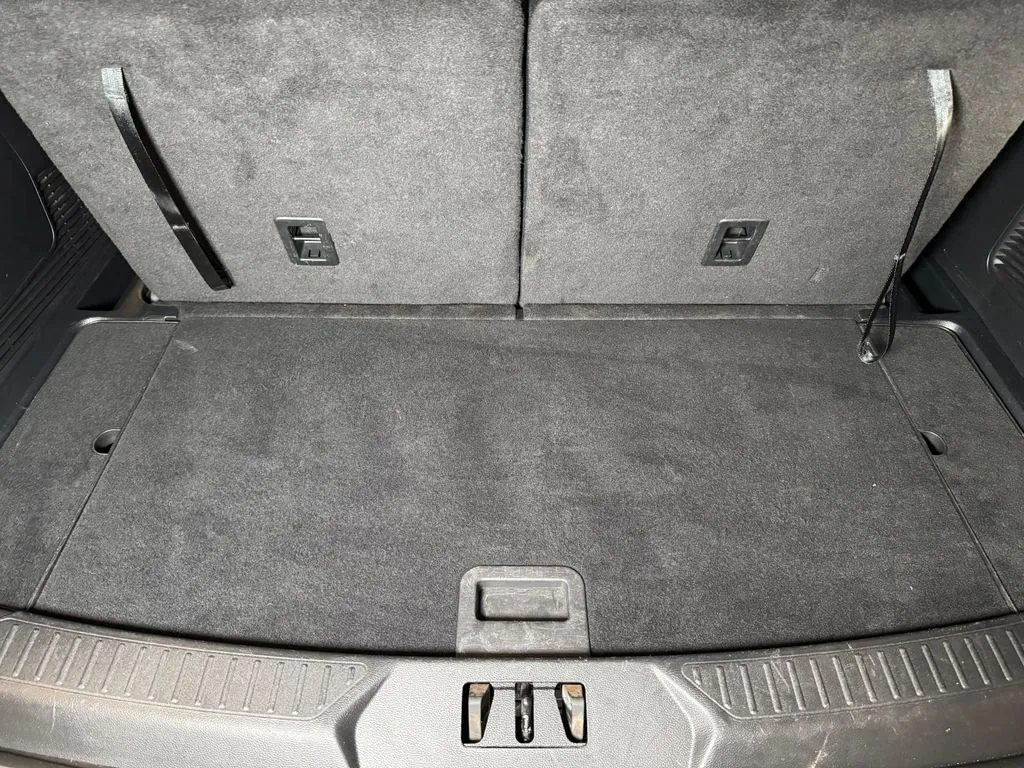 Ford Explorer photo 23