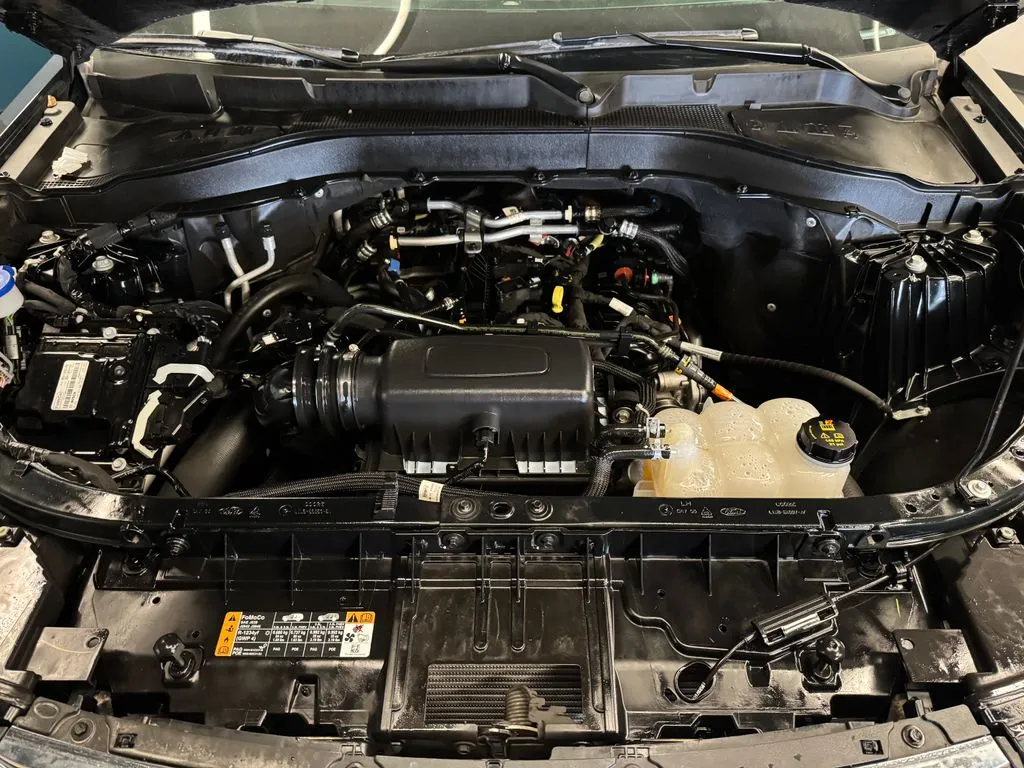 Ford Explorer photo 24