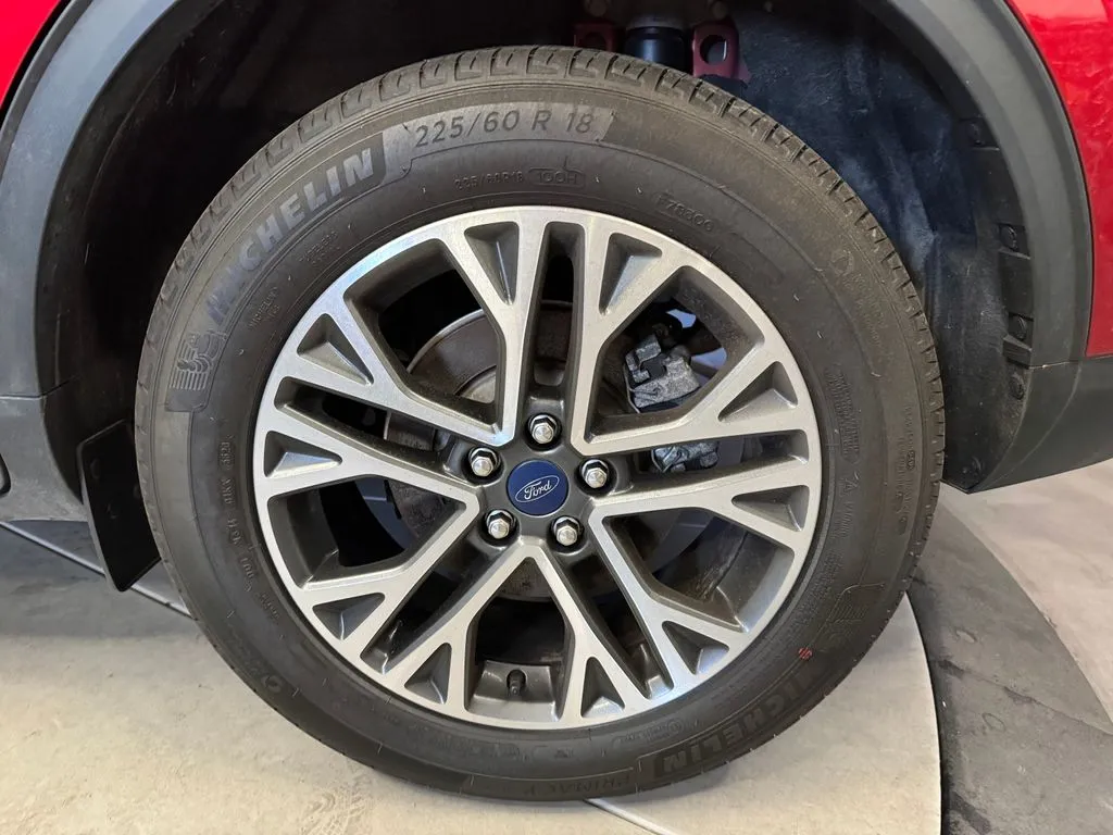 Ford Escape photo 24