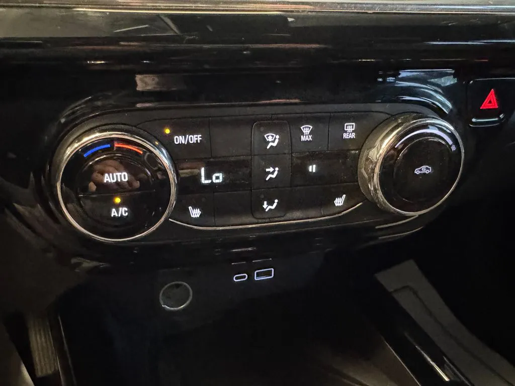 Chevrolet Trax photo 14