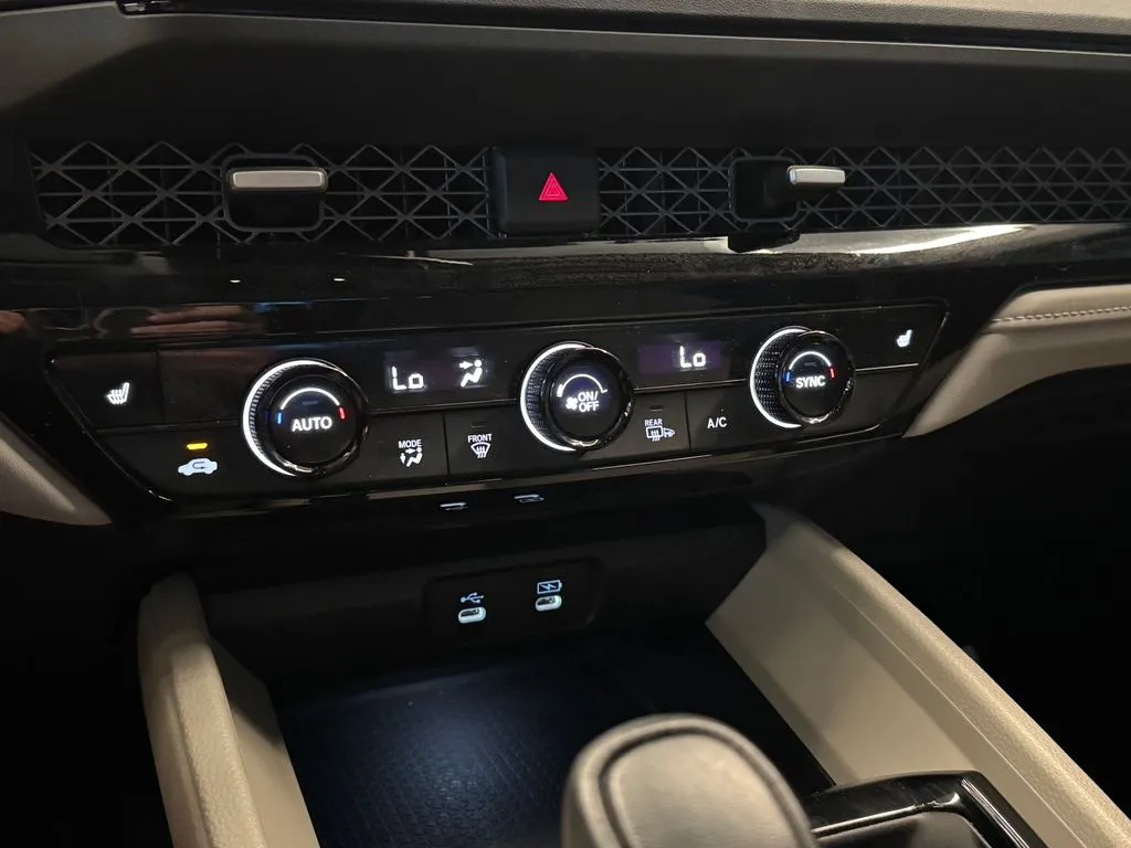 Honda Accord photo 15