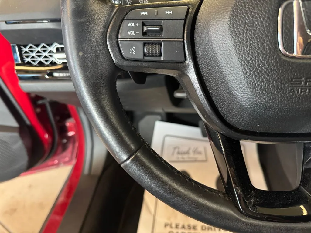 Honda Accord photo 11