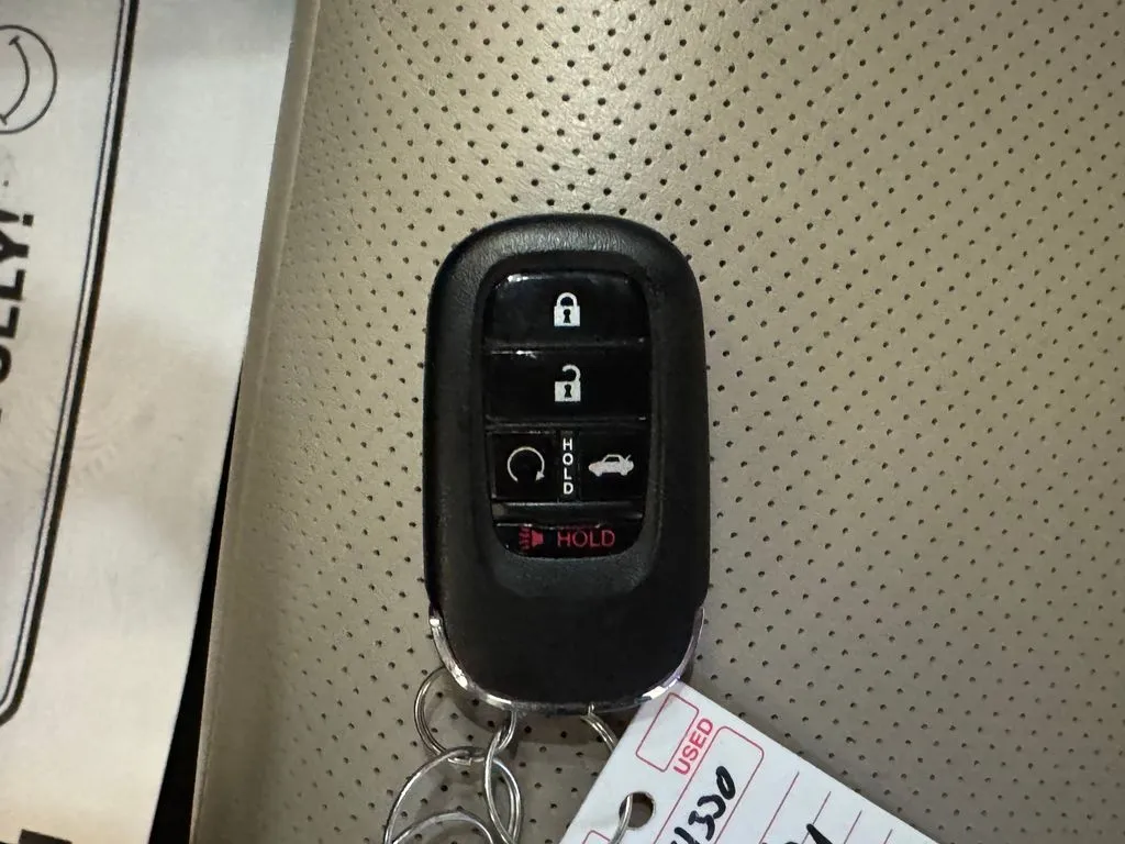 Honda Accord photo 17