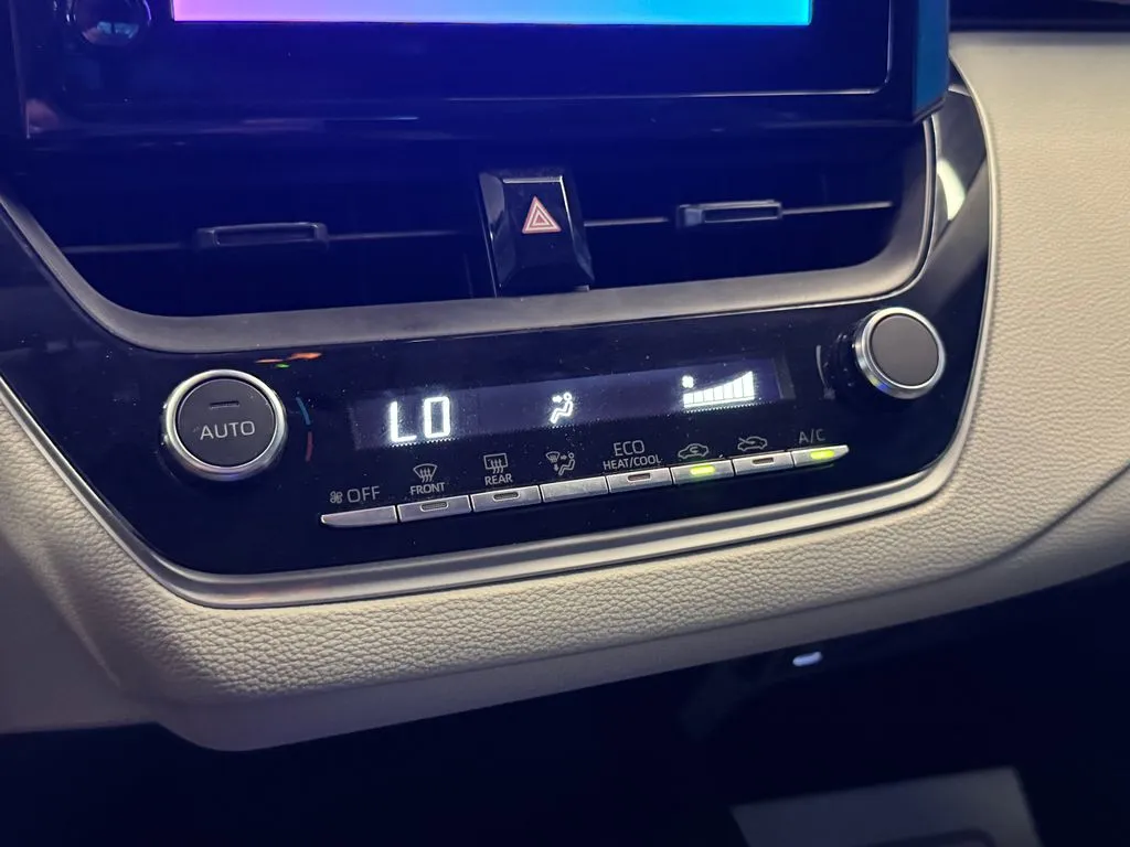 Toyota Corolla photo 15