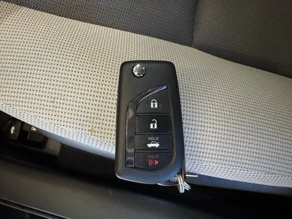 Toyota Corolla photo 17