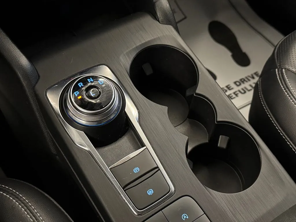Ford Escape photo 16