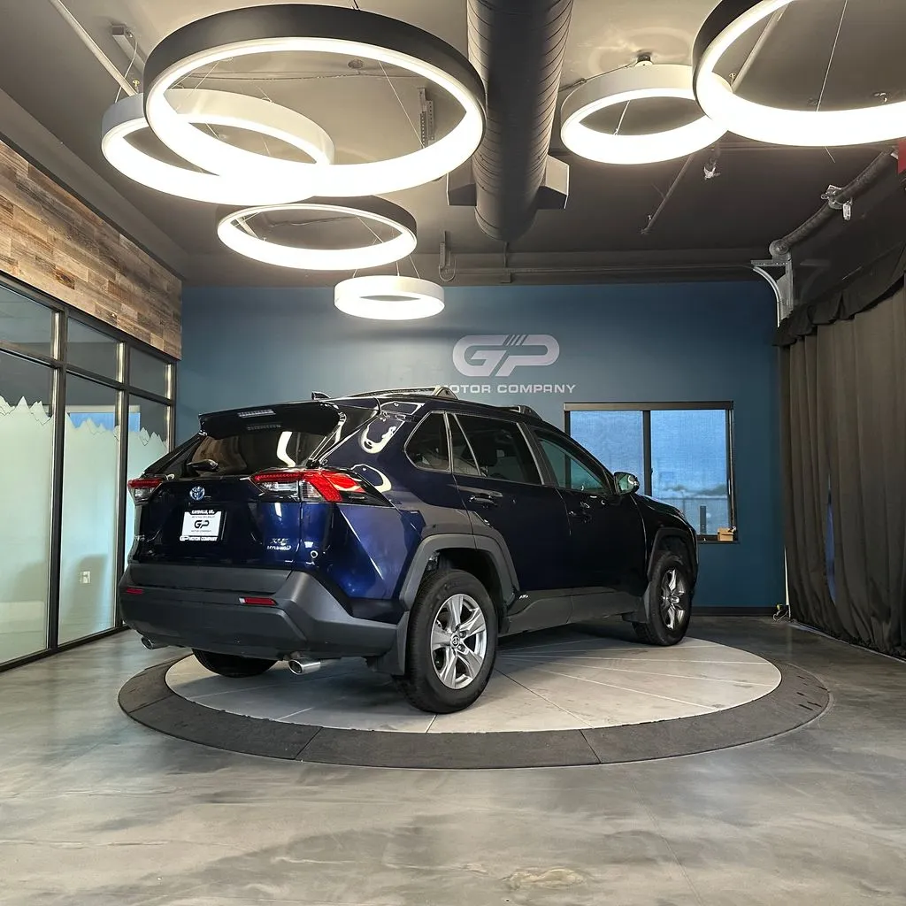Toyota RAV4 photo 3