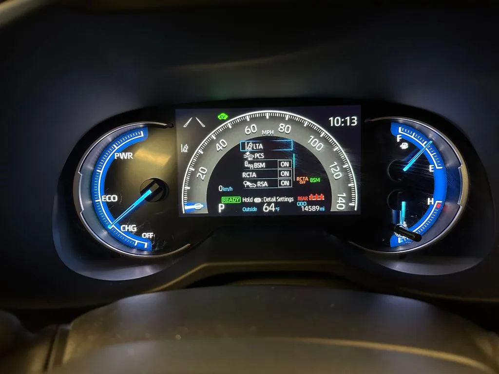 Toyota RAV4 photo 10