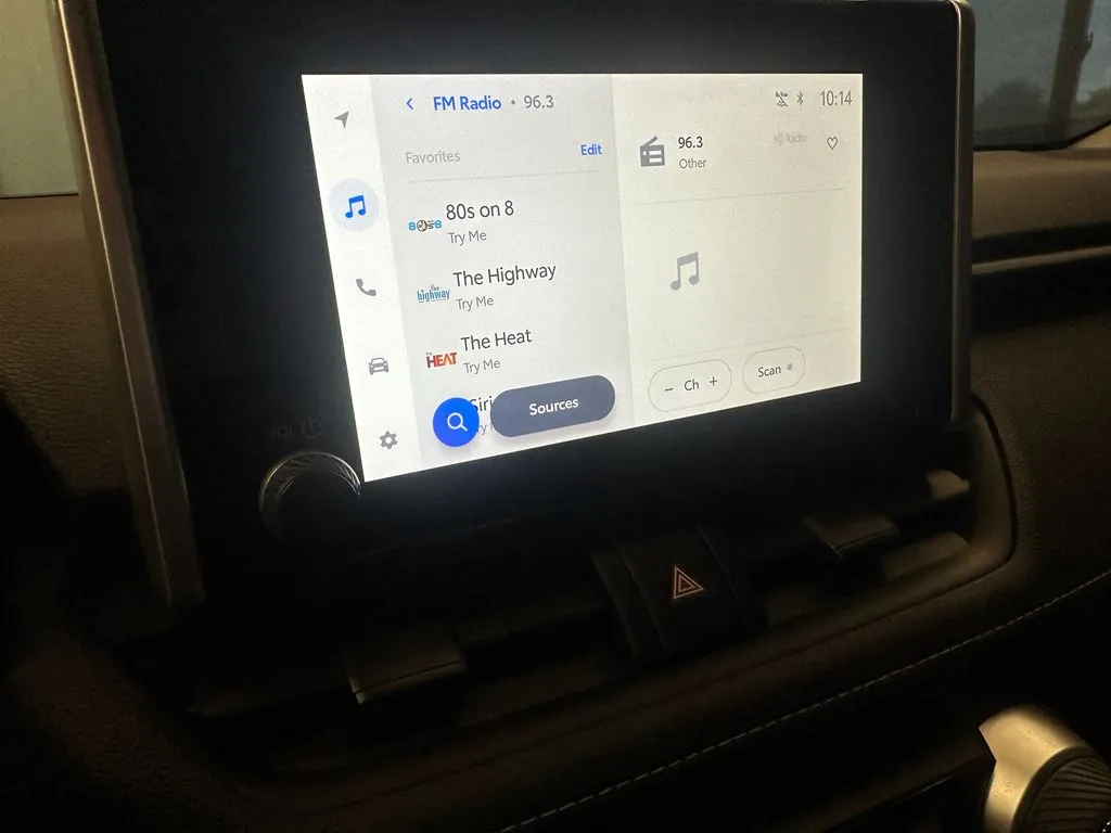 Toyota RAV4 photo 13