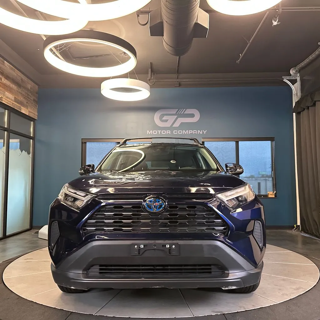 Toyota RAV4 photo 8