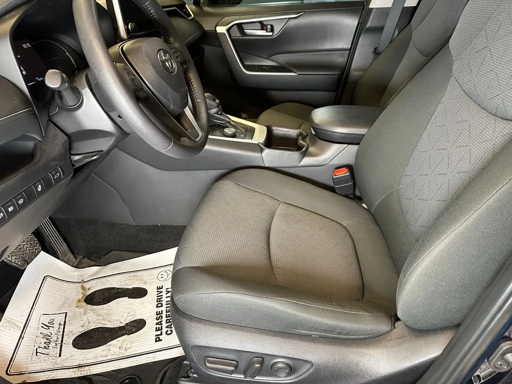 Toyota RAV4 photo 20