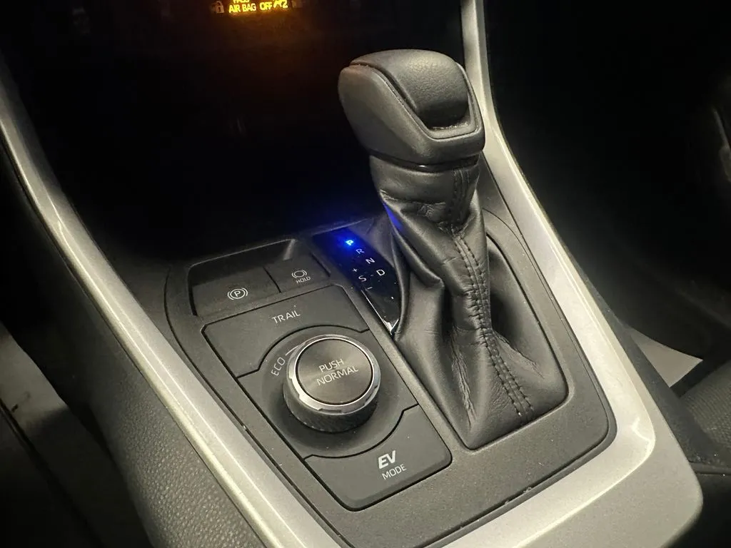 Toyota RAV4 photo 16