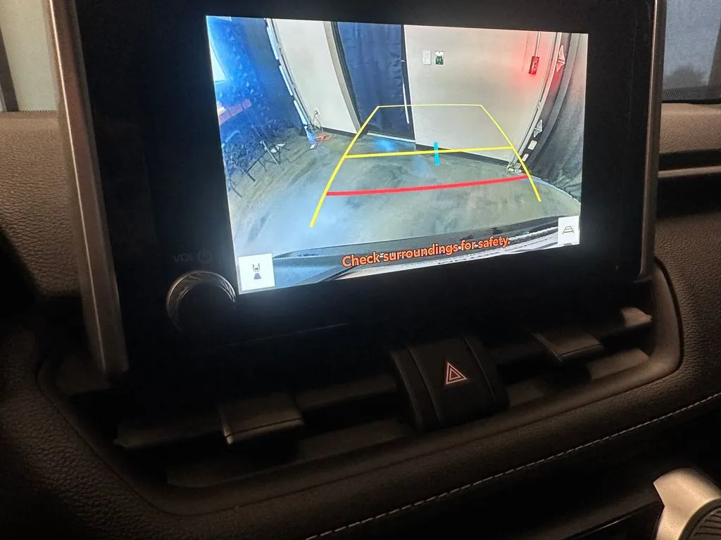 Toyota RAV4 photo 14
