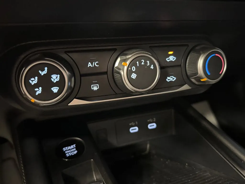 Nissan Kicks photo 15