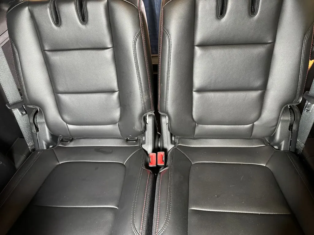 Ford Explorer photo 22