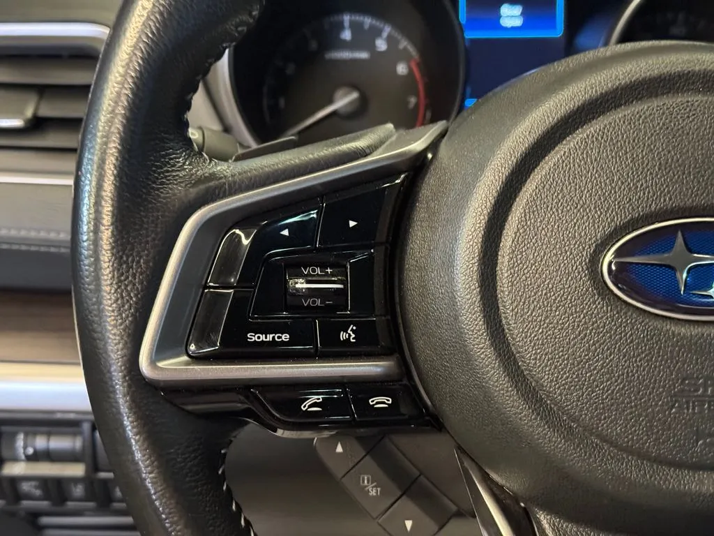 Subaru Legacy photo 11