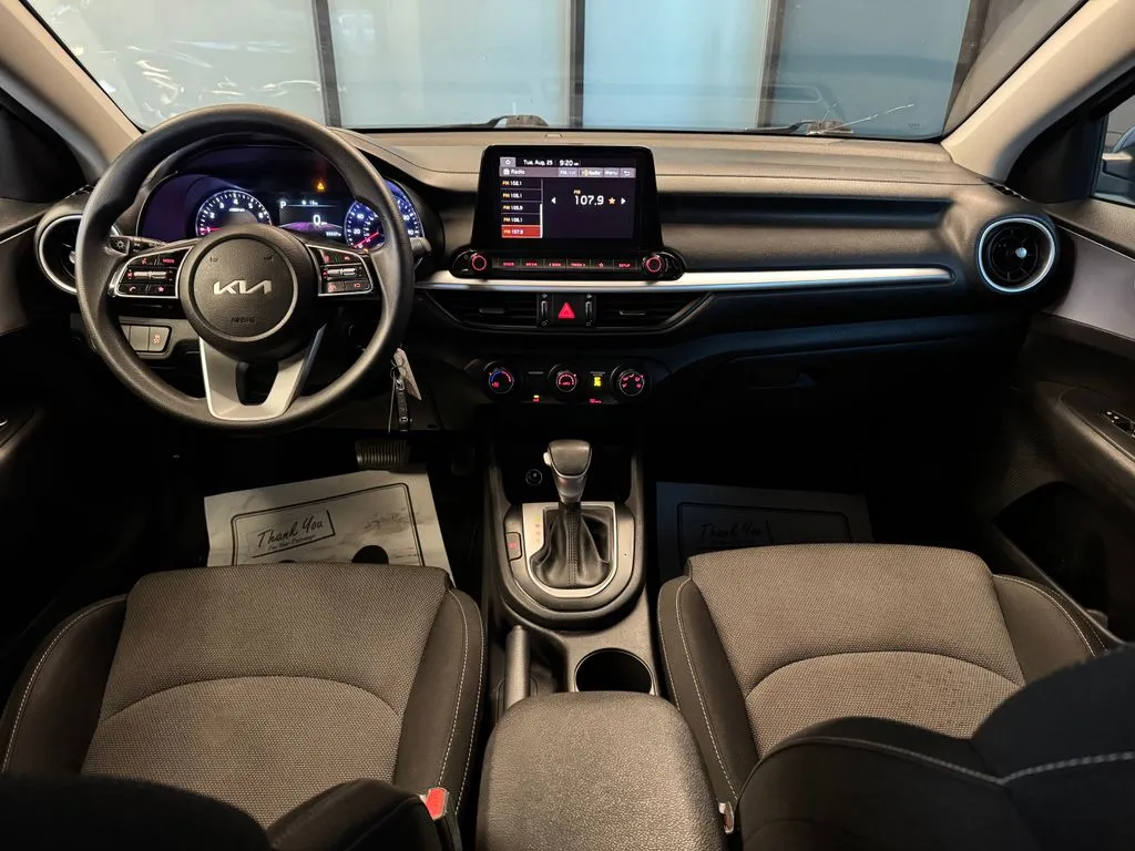 Kia Forte photo 9