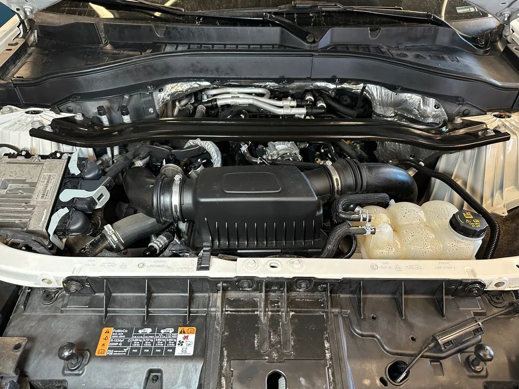 Ford Explorer photo 24