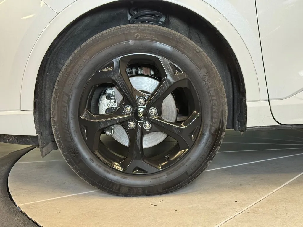 Ford Escape photo 24