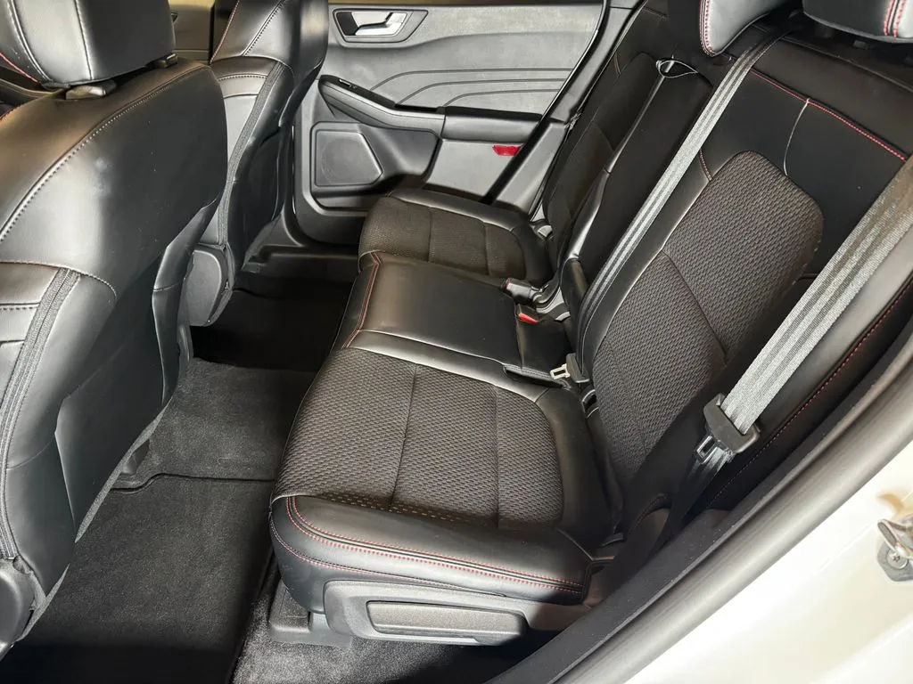 Ford Escape photo 21