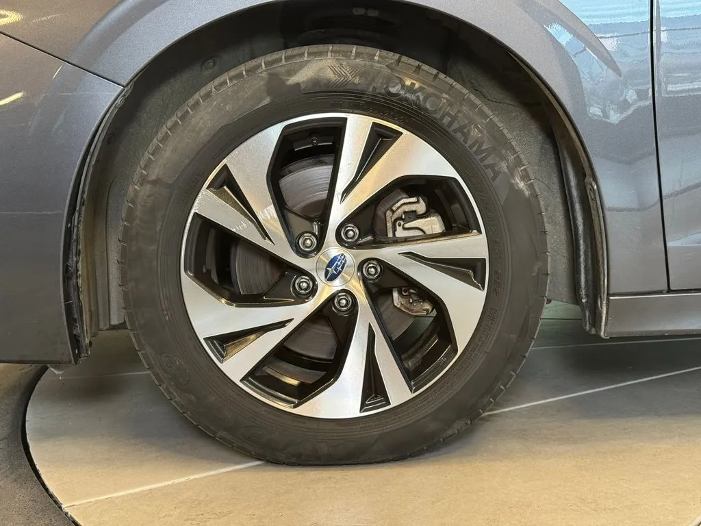 Subaru Legacy photo 25