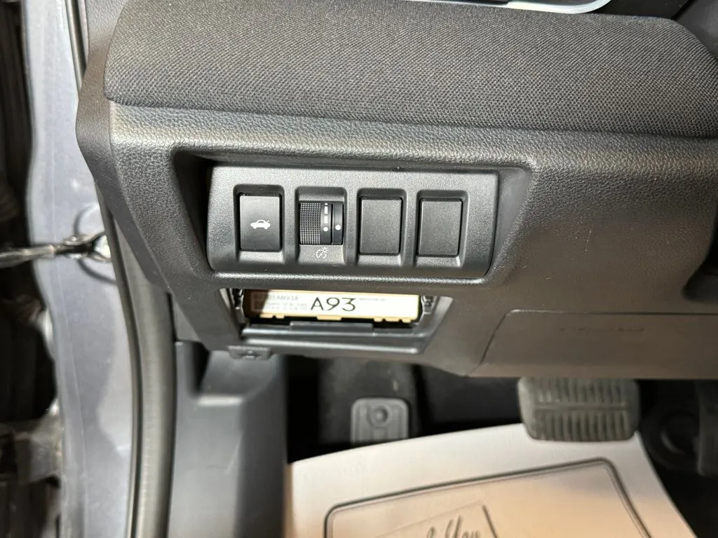 Subaru Legacy photo 18