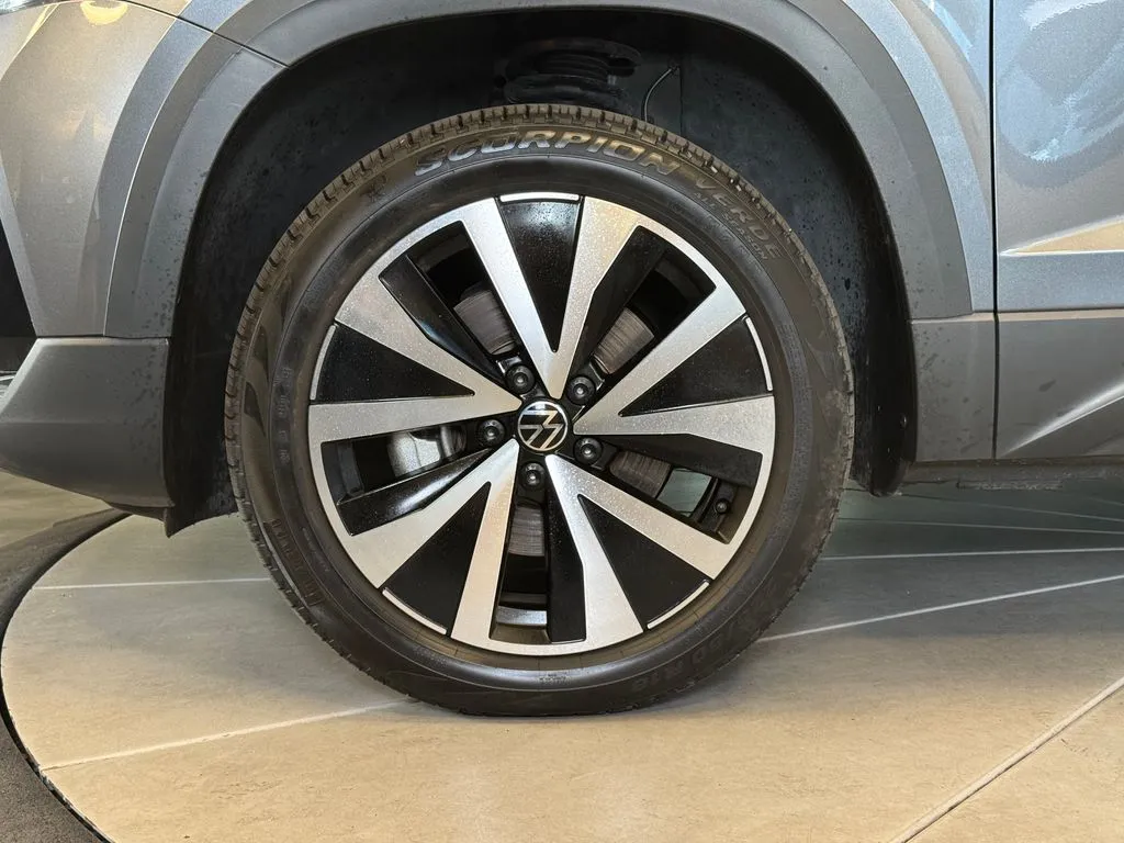 Volkswagen Taos photo 25
