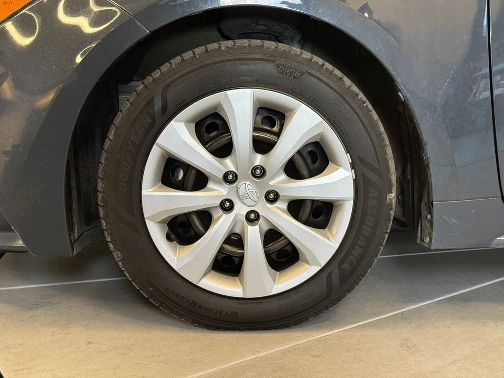 Toyota Corolla photo 24