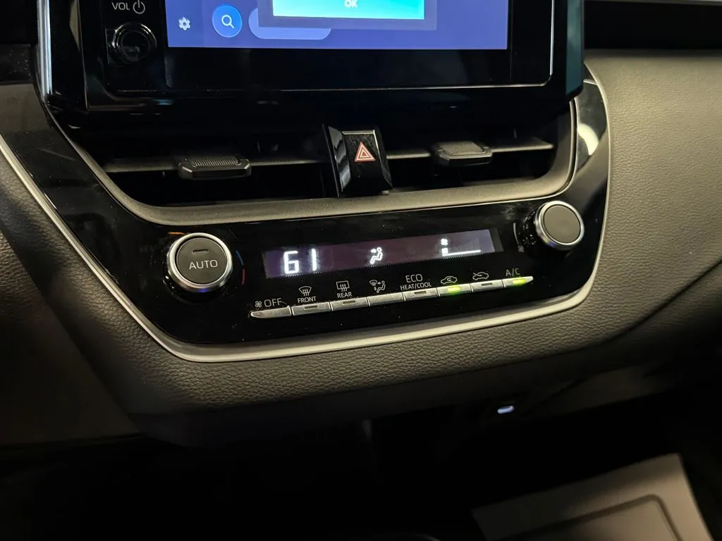 Toyota Corolla photo 15