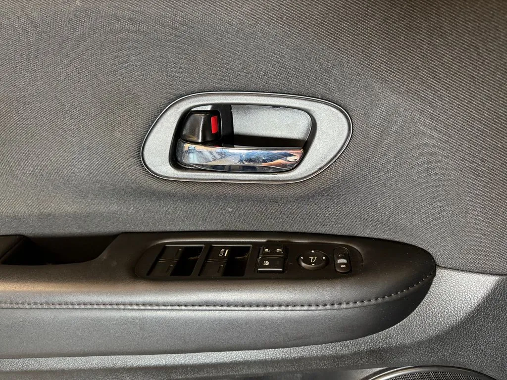Honda HR-V photo 19