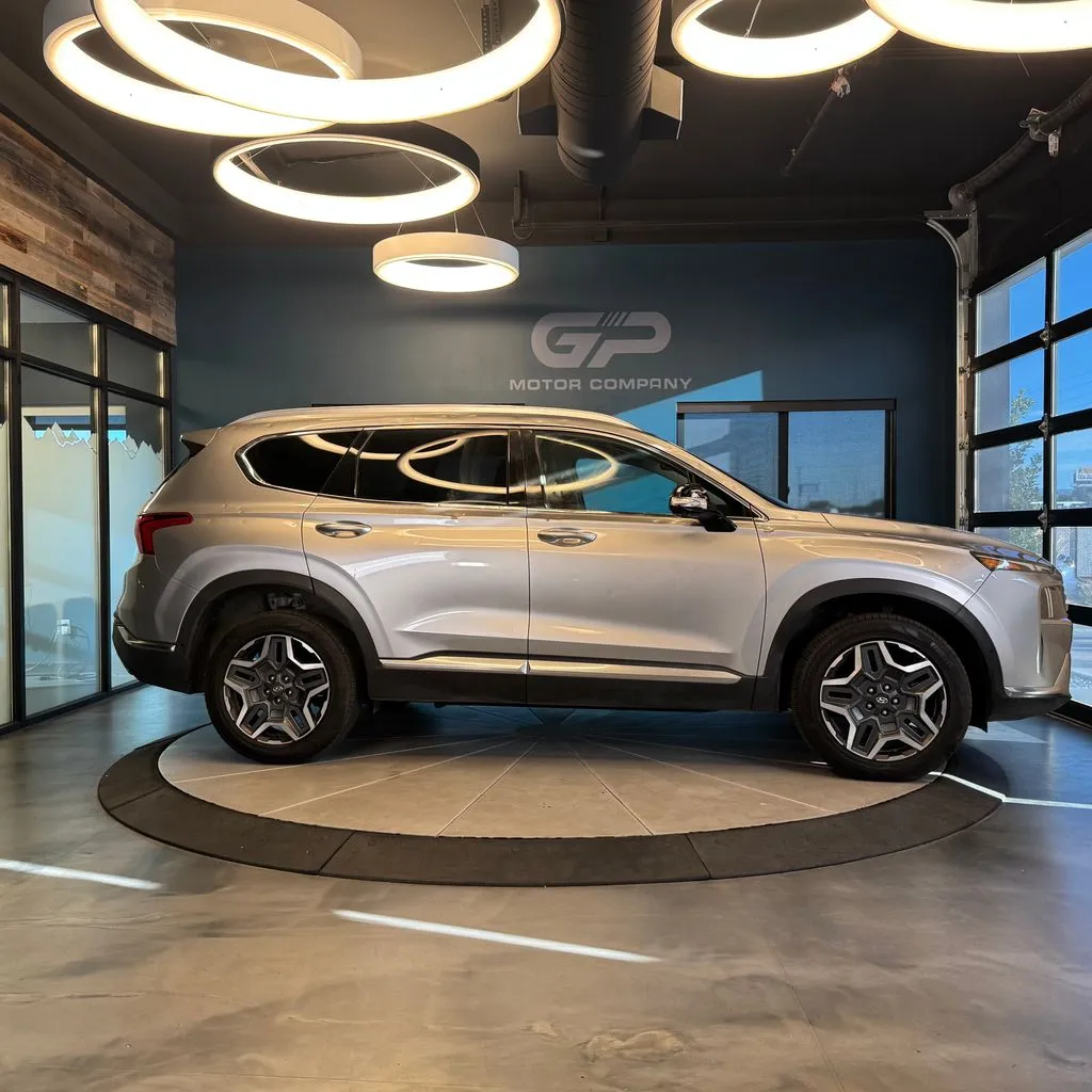 Hyundai Santa Fe photo 2