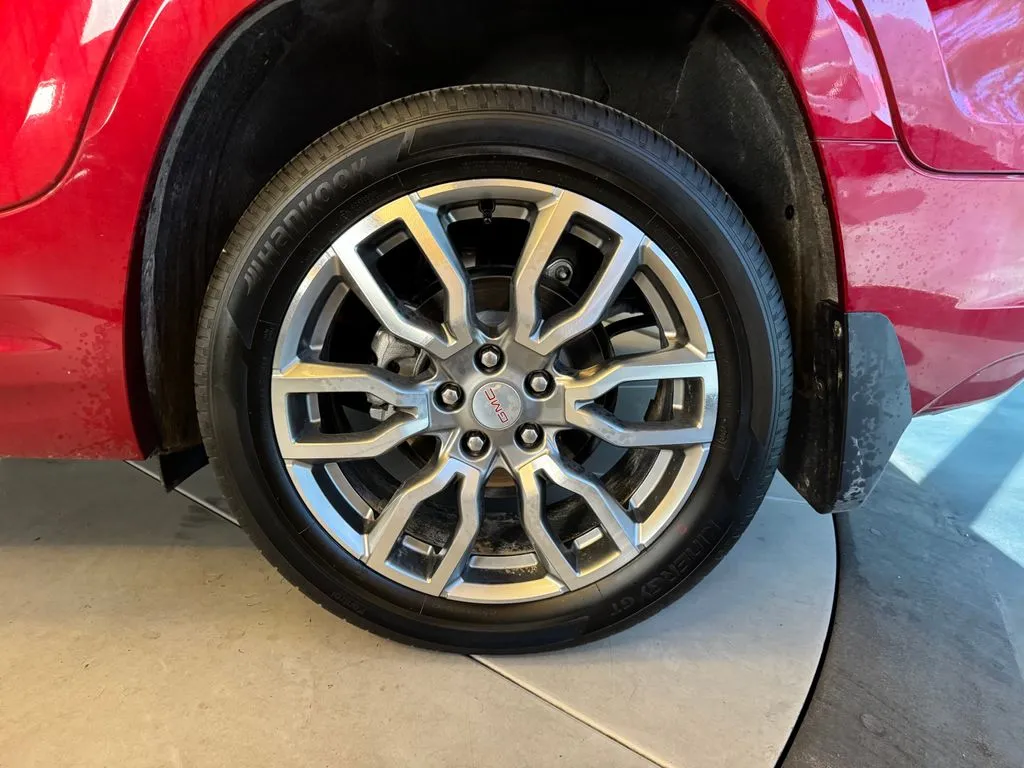 GMC Terrain photo 25
