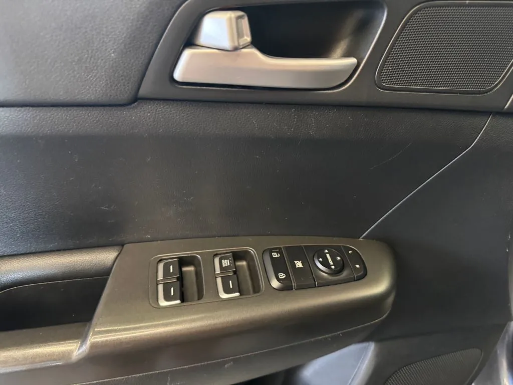 Kia Sportage photo 19