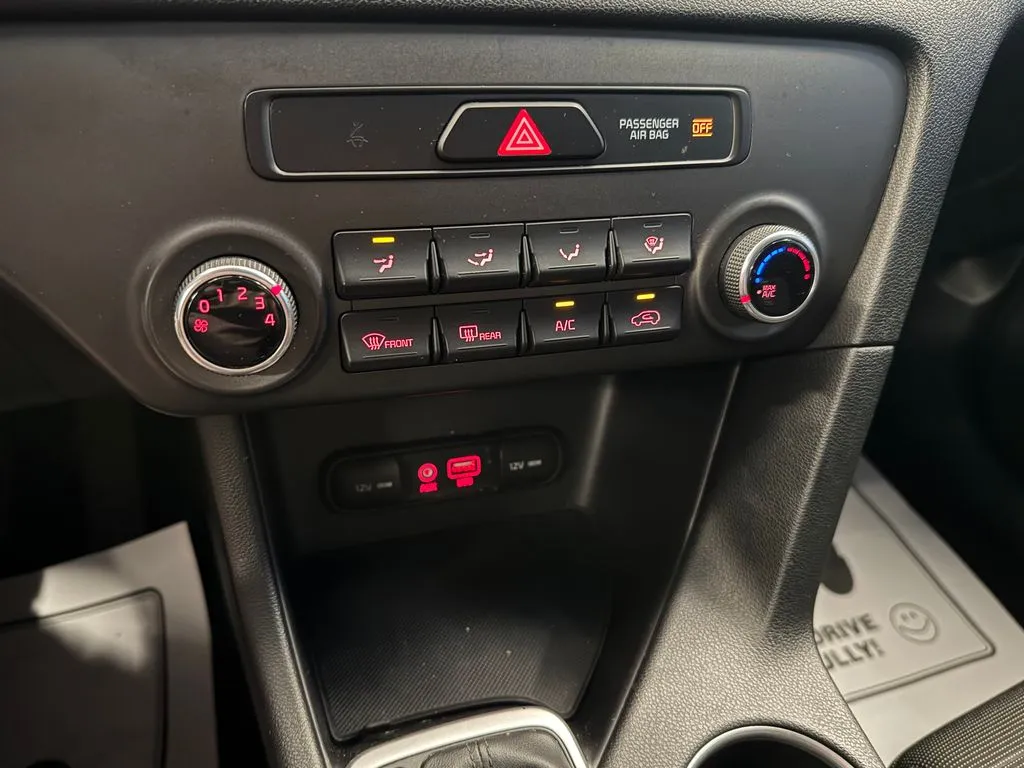 Kia Sportage photo 15