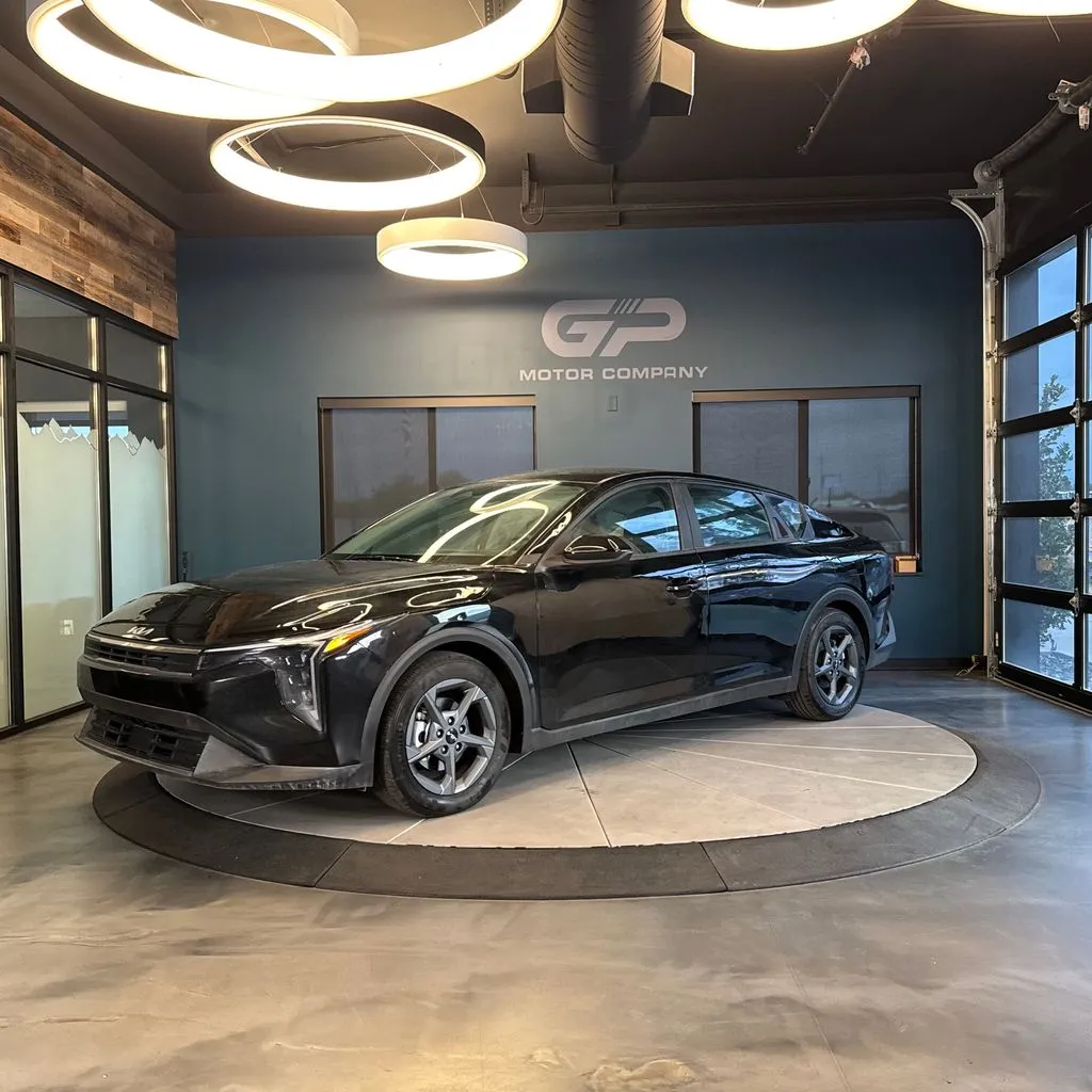 Kia K4 photo 7