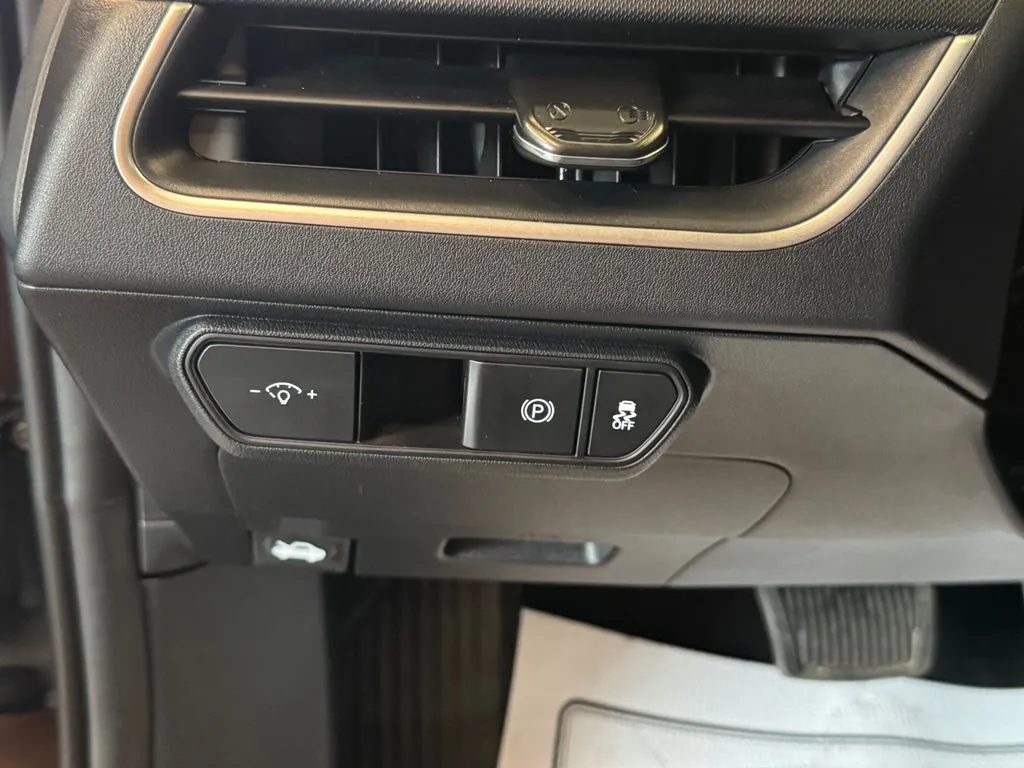 Kia K4 photo 18