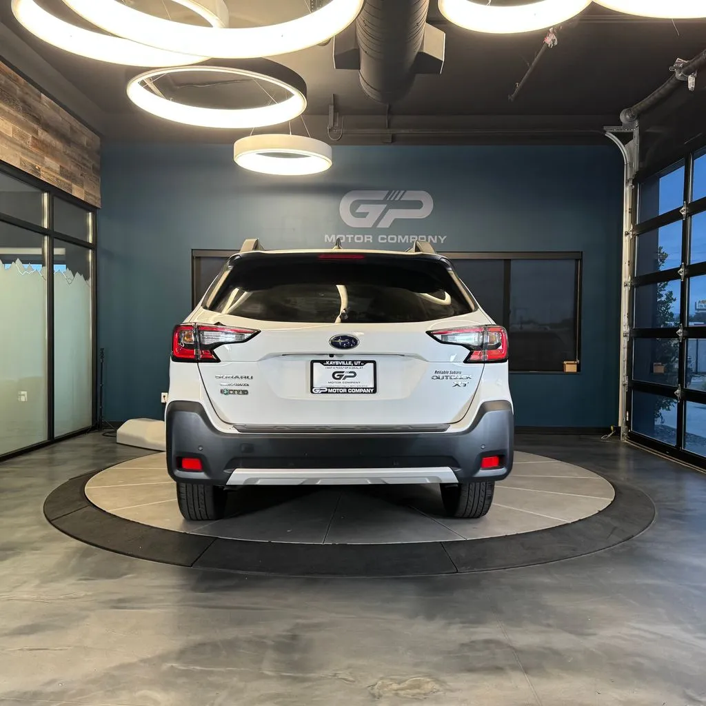 Subaru Outback photo 4