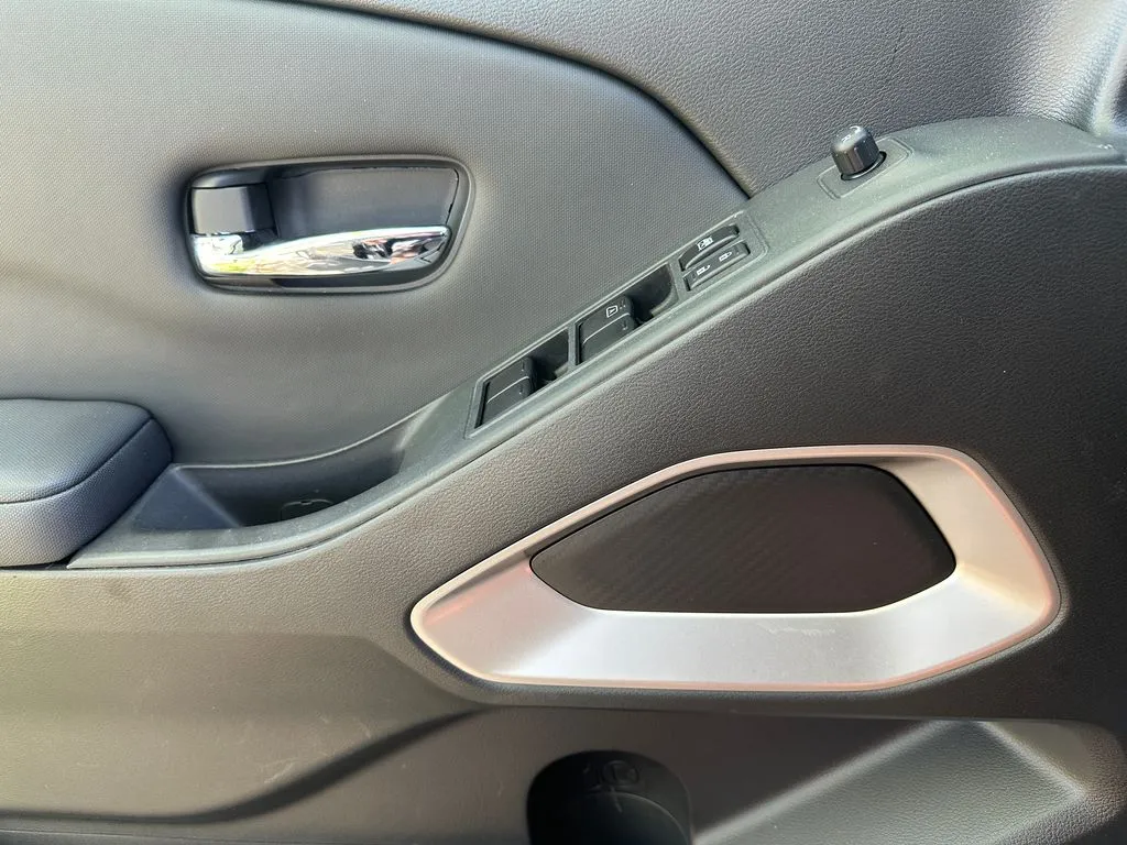 Nissan Frontier photo 18