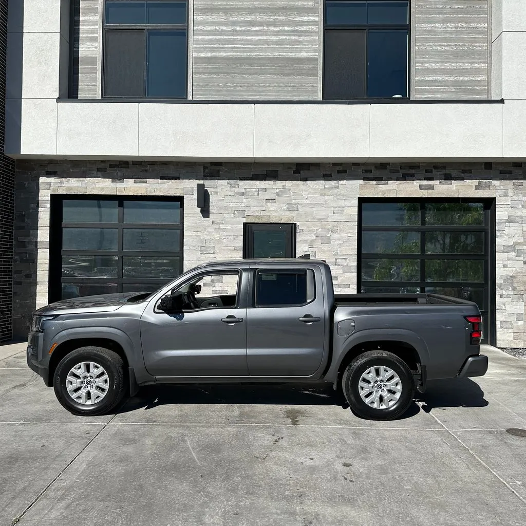 Nissan Frontier photo 6