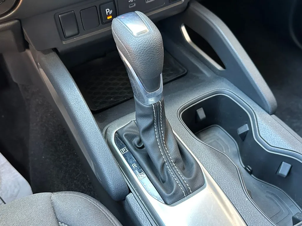 Nissan Frontier photo 16