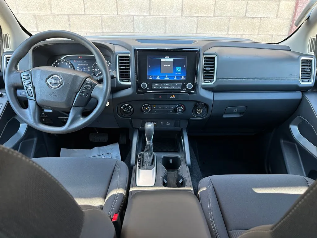 Nissan Frontier photo 9
