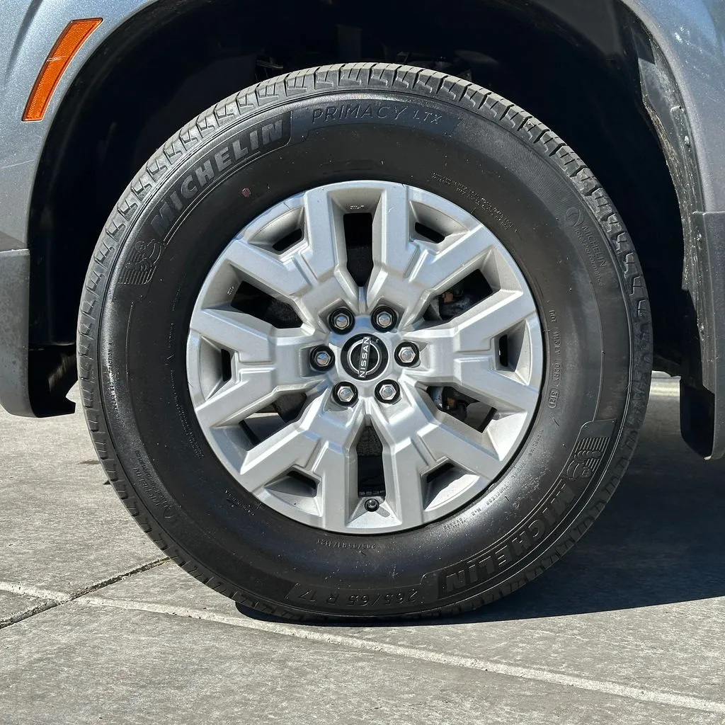 Nissan Frontier photo 21