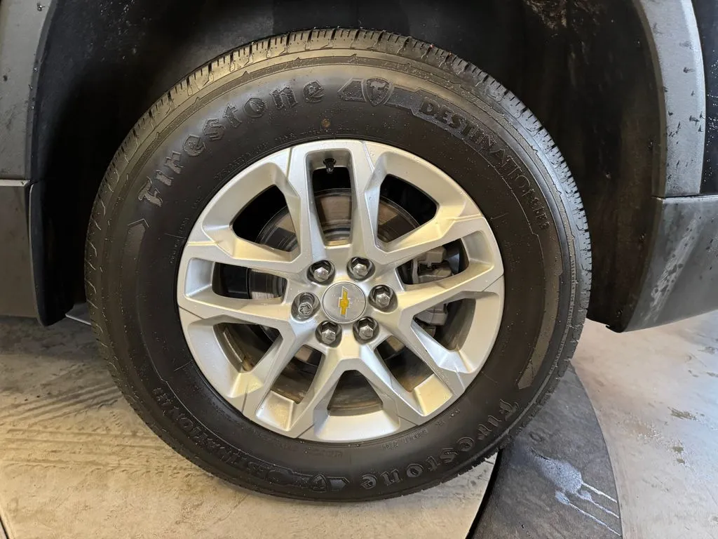 Chevrolet Traverse photo 25