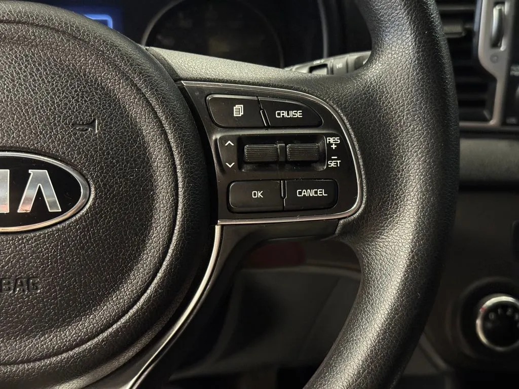 Kia Sportage photo 12